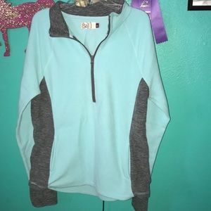 Half-zip Pullover